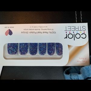 Color Street real polish nail wraps: mardigras